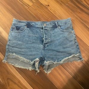 Express perfect vintage shortie size 12